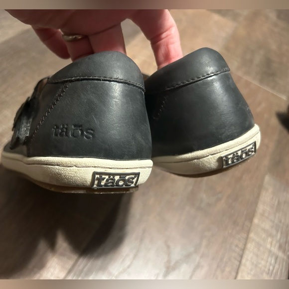 Taos leather mary jane sneaker flat. Size 8 - Picture 6 of 8